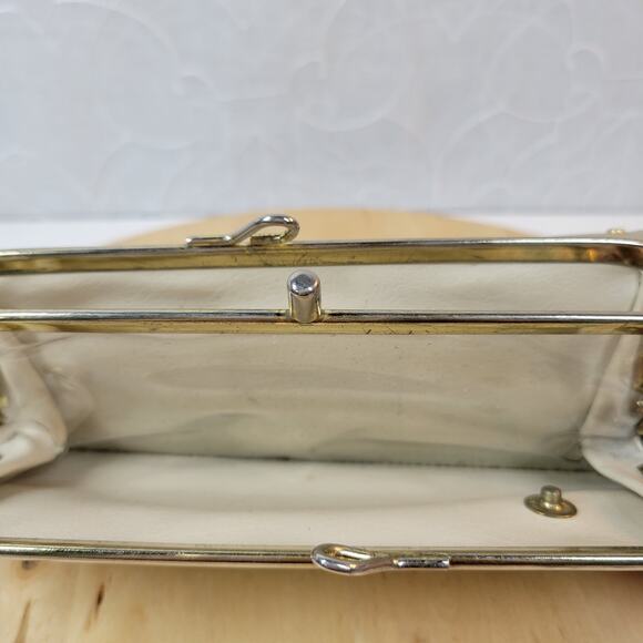 Vintage Ladies Wallet 8" Cream Beige Velvet Cowhide Gold Kiss Lock Checkbook - Picture 6 of 13